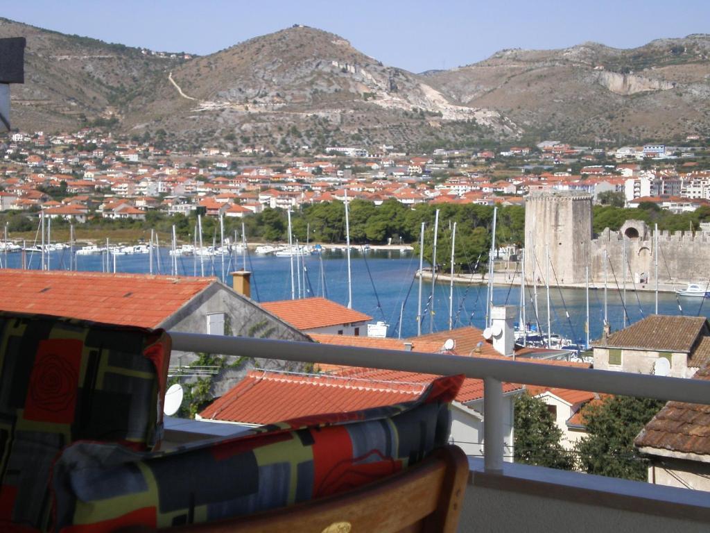 Apartments Kasalo Trogir Zimmer foto